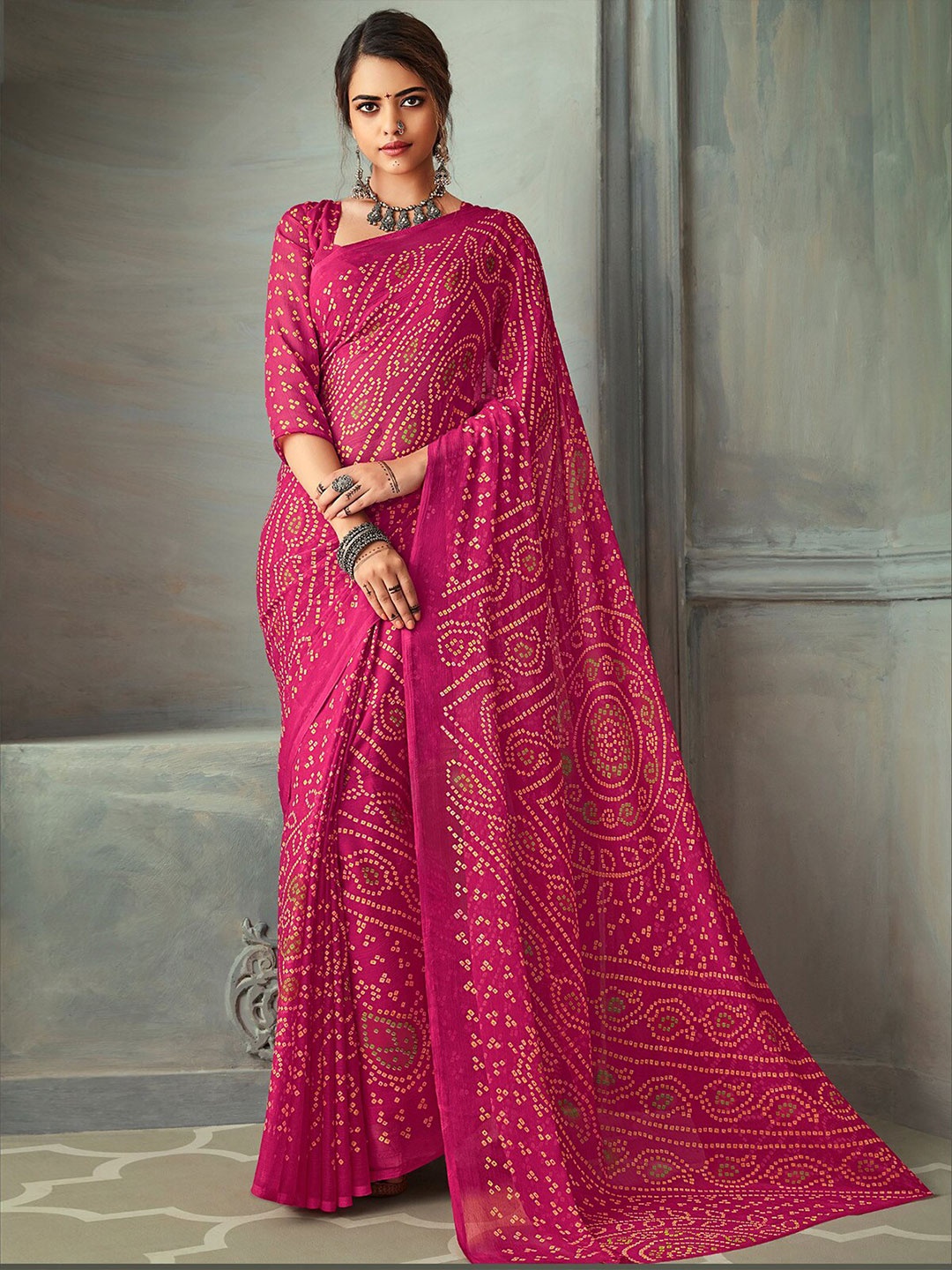 

ODETTE Bandhani Printed Saree, Pink