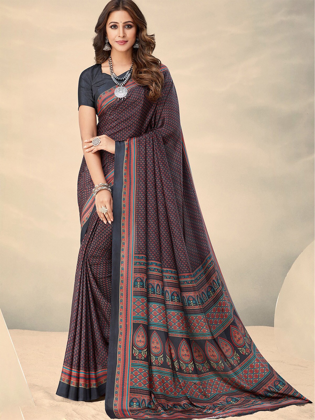 

ODETTE Ethnic Motifs Printed Saree, Black