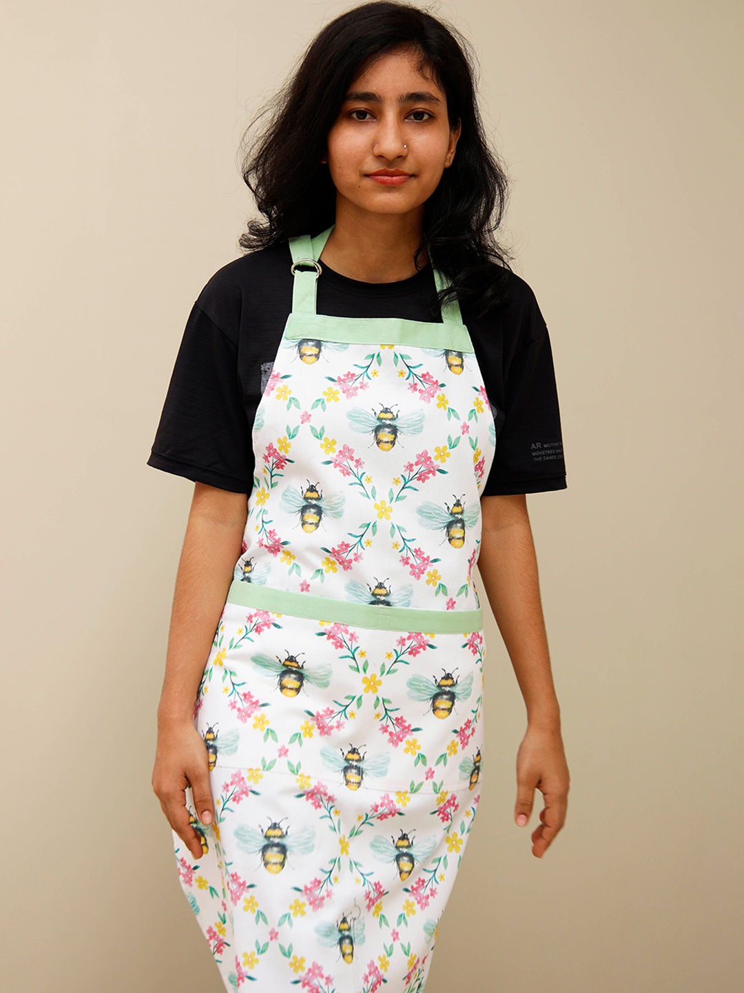 

Ariana White & Green Cotton Floral Printed Apron
