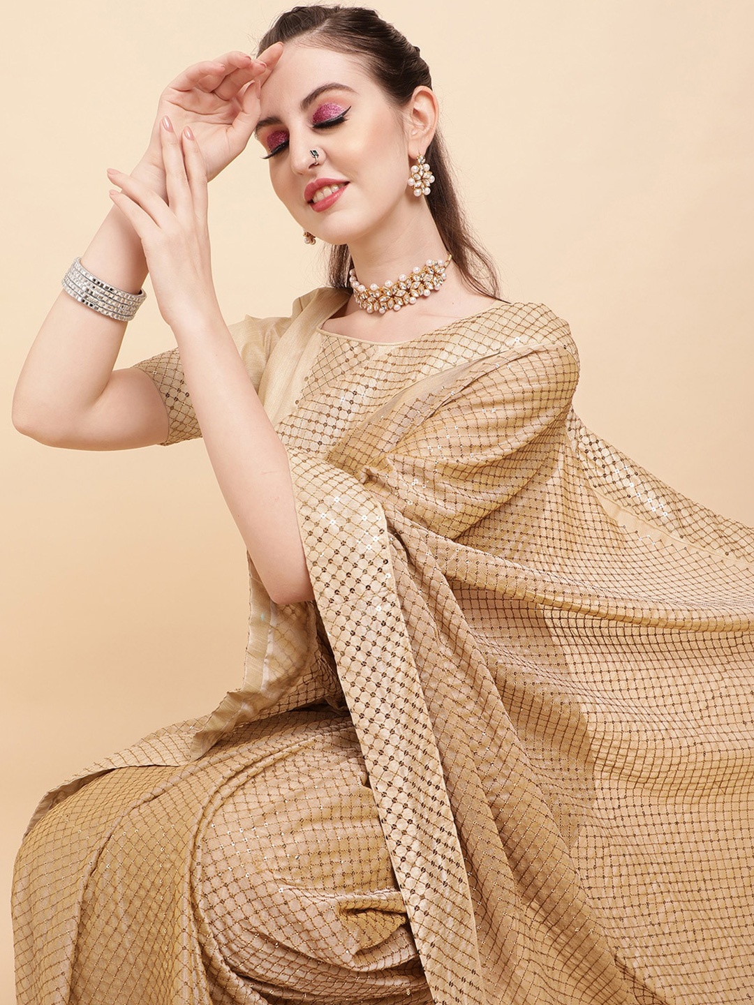 

Sangria Gold Embroidered Sequinned Detail Saree