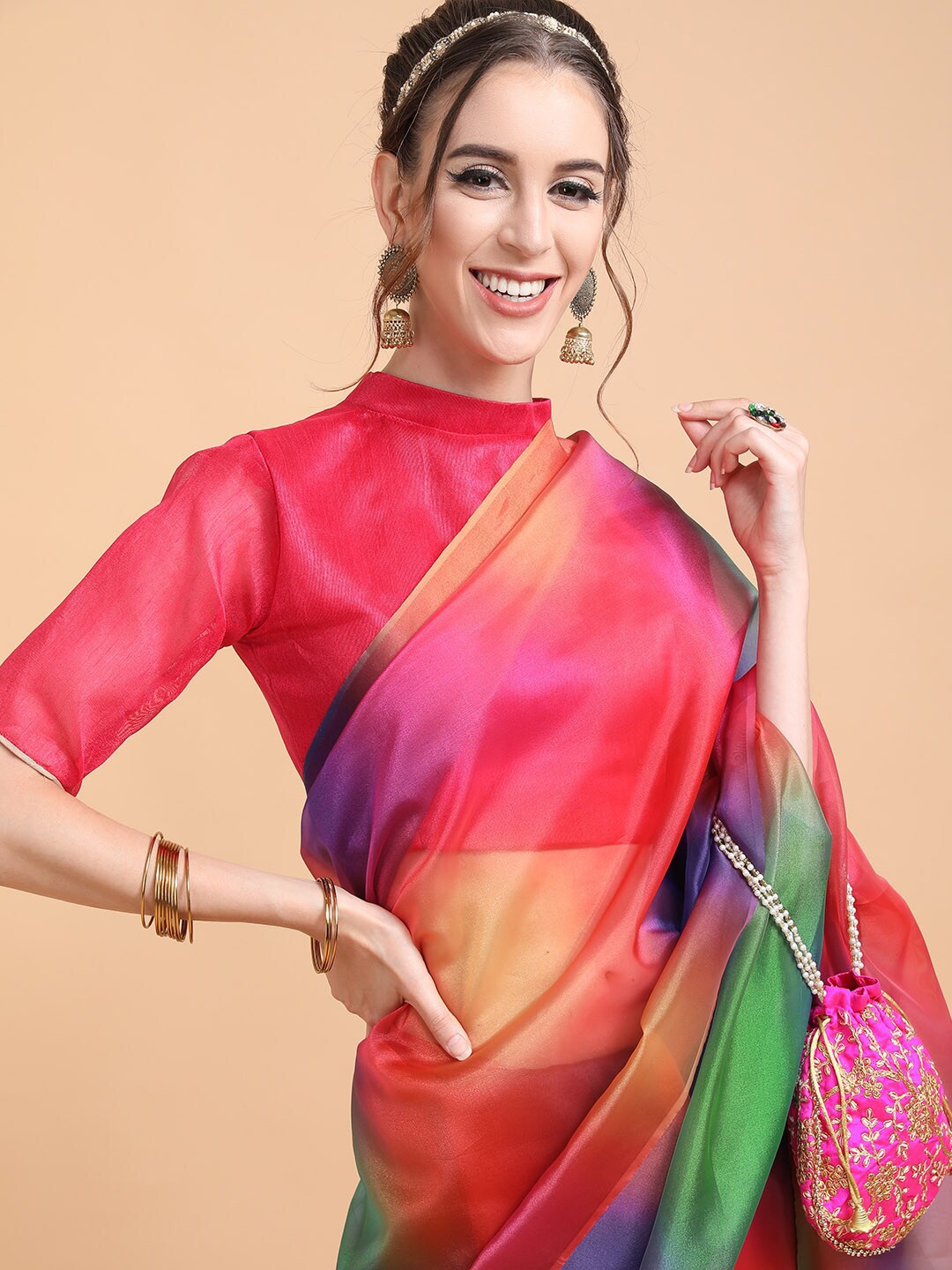 

Sangria Fuchsia Holi Abstract Printed Saree