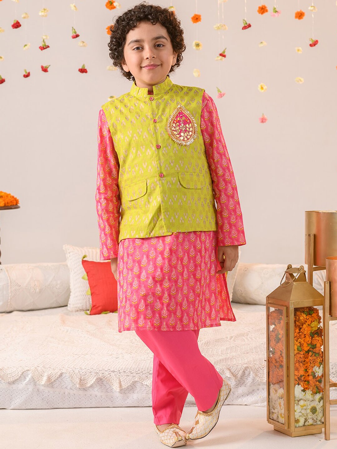 

pspeaches Boys Ethnic Motifs Printed Pure Cotton Kurta With Pyjamas And Nehru Jacket, Green