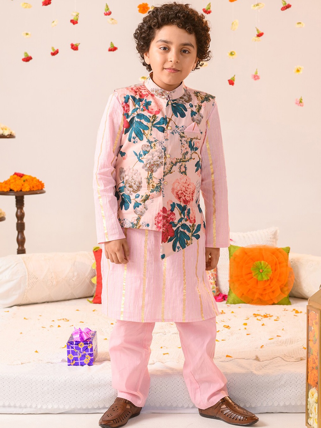 

pspeaches Boys Printed Pure Cotton Kurta With Pyjamas And Nehru Jacket, Pink