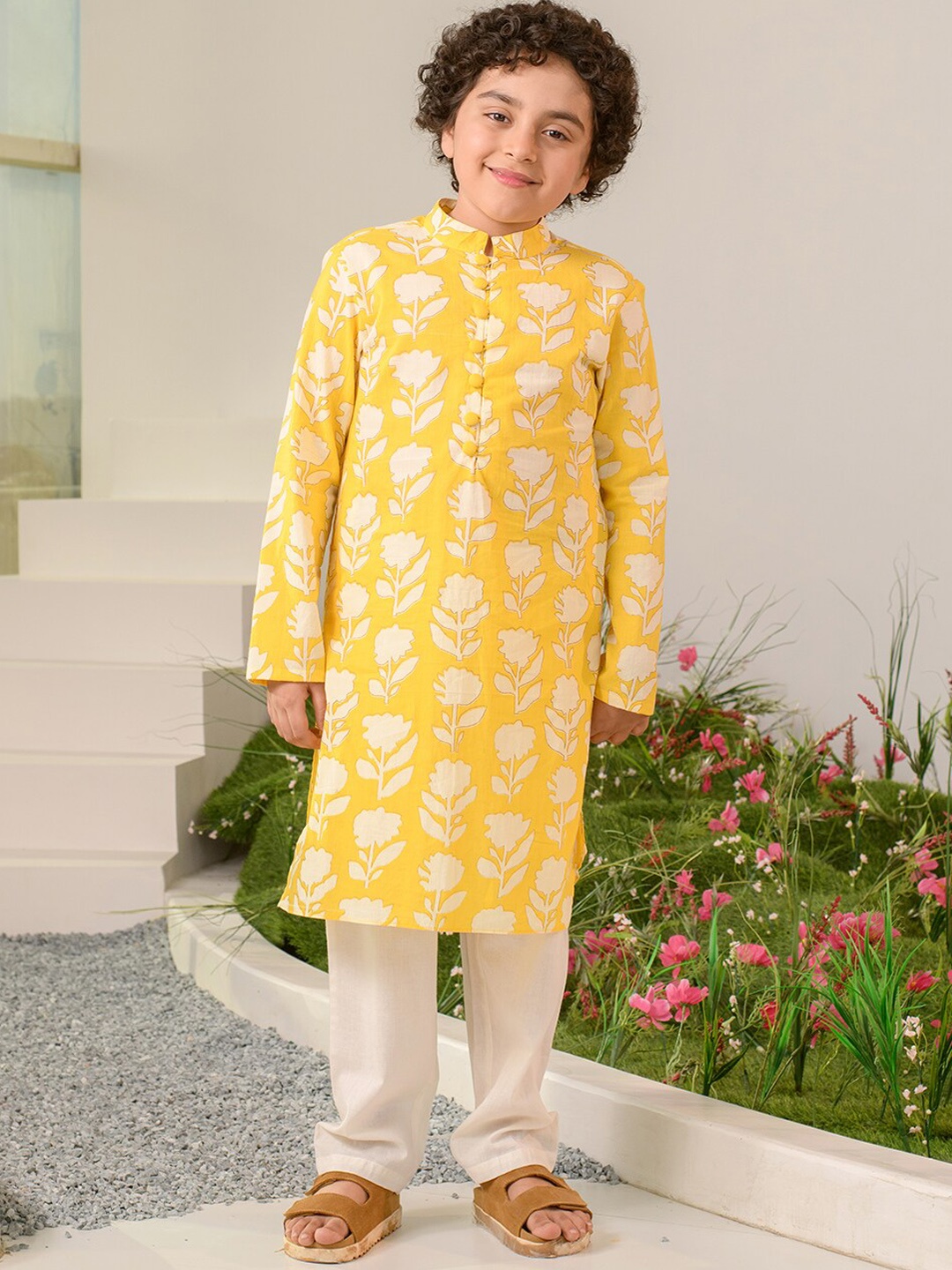 

pspeaches Boys Floral Printed Pure Cotton Kurta with Pyjamas, Yellow