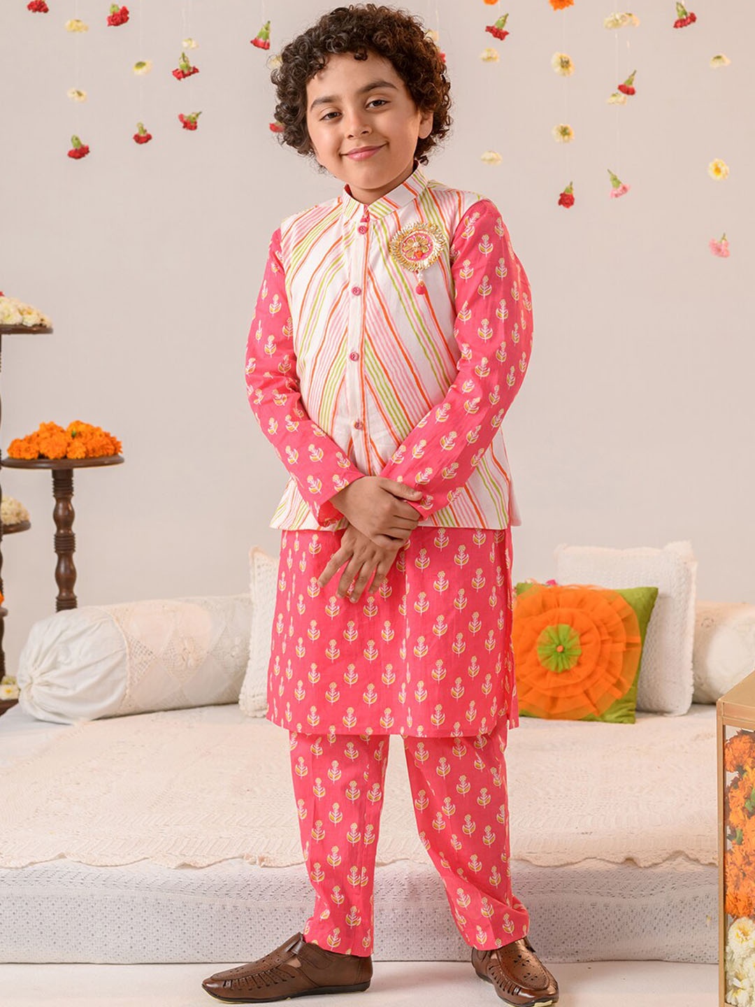 

pspeaches Boys Ethnic Motifs Printed Pure Cotton Kurta with Pyjamas & Nahru Jacket, Pink