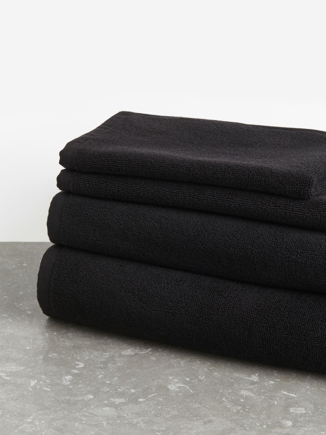 

H&M Black Cotton Terry Bath Towel