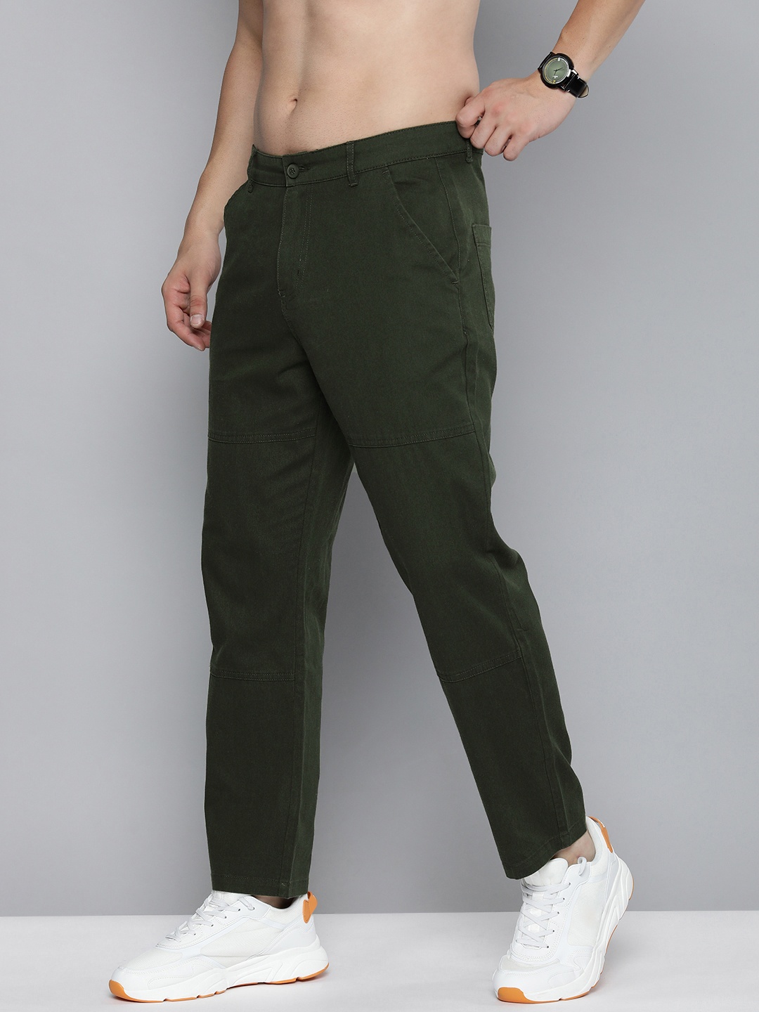 

HERE&NOW Men Solid Relaxed Trousers, Olive