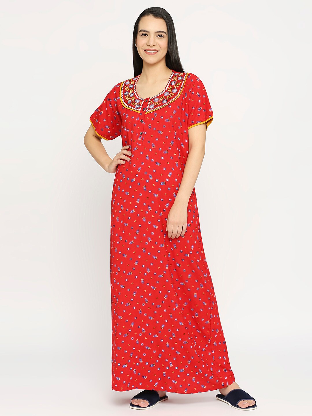 

Pretty Awesome Floral Printed Maxi Nightdress, Red