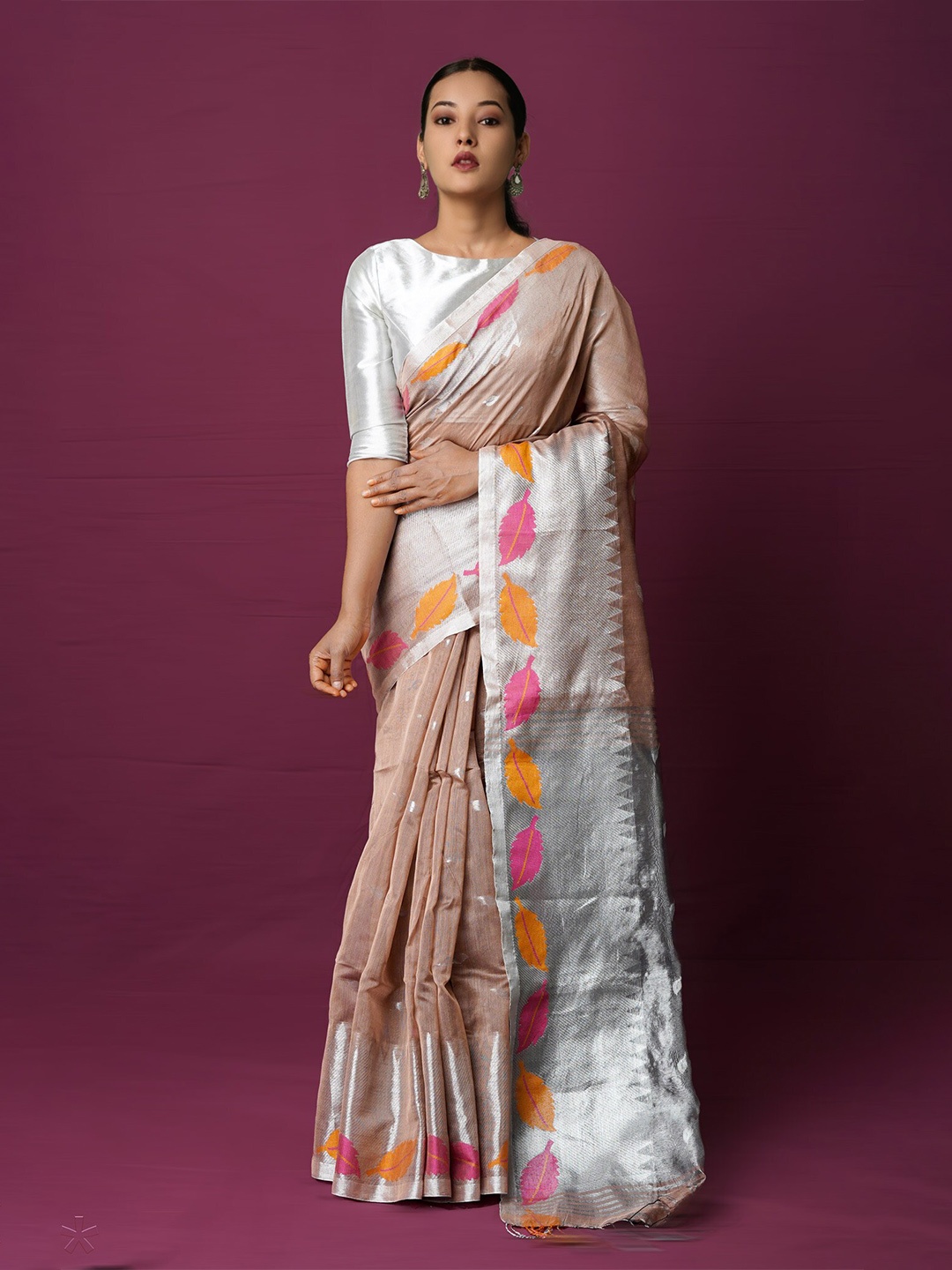 

Unnati Silks Woven Design Zari Silk Cotton Jamdani Saree, Beige