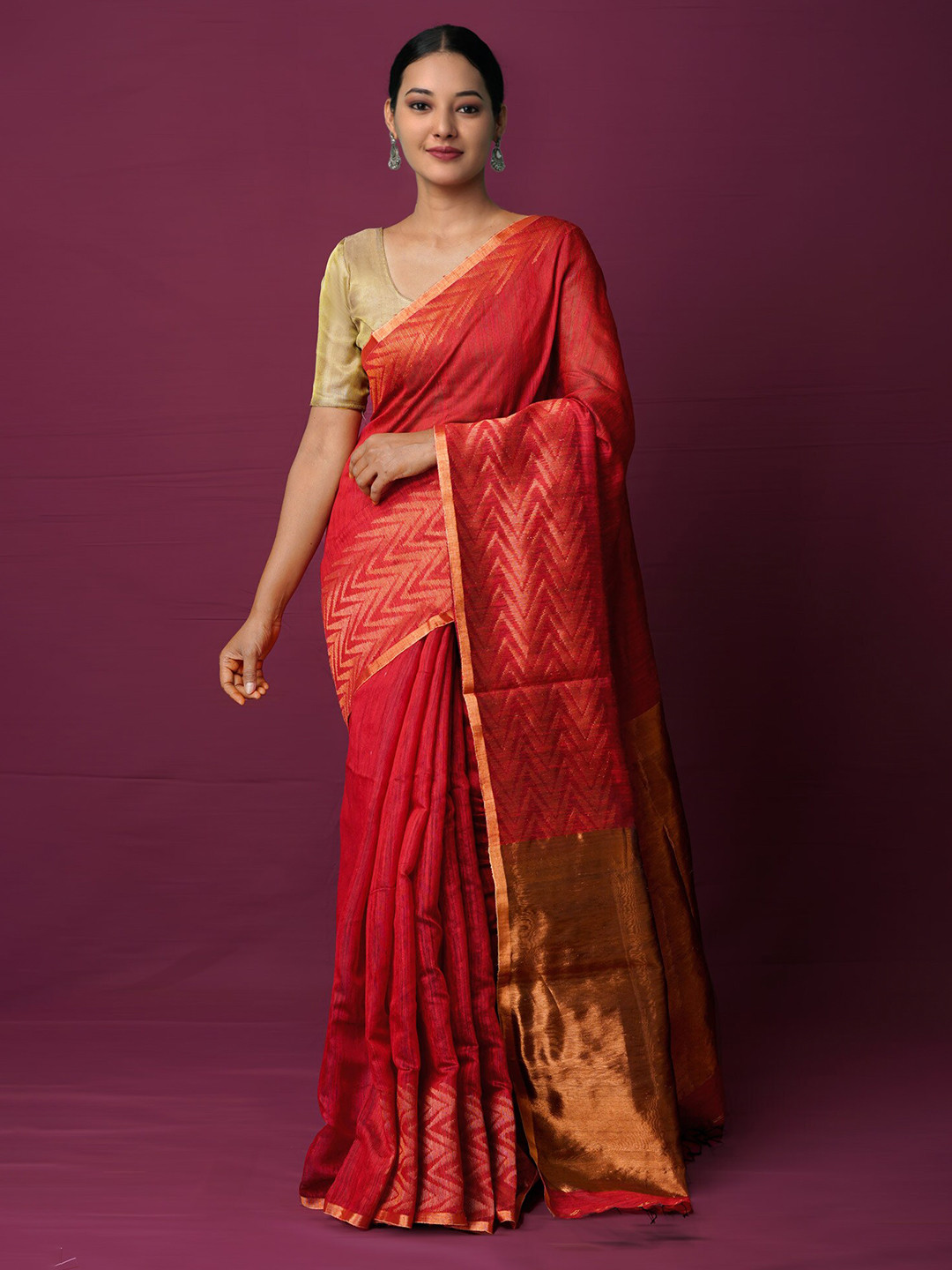 

Unnati Silks Woven Design Zari Silk Cotton Jamdani Saree, Red