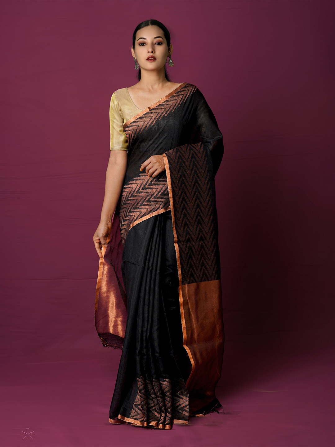 

Unnati Silks Woven Design Zari Silk Cotton Jamdani Saree, Black