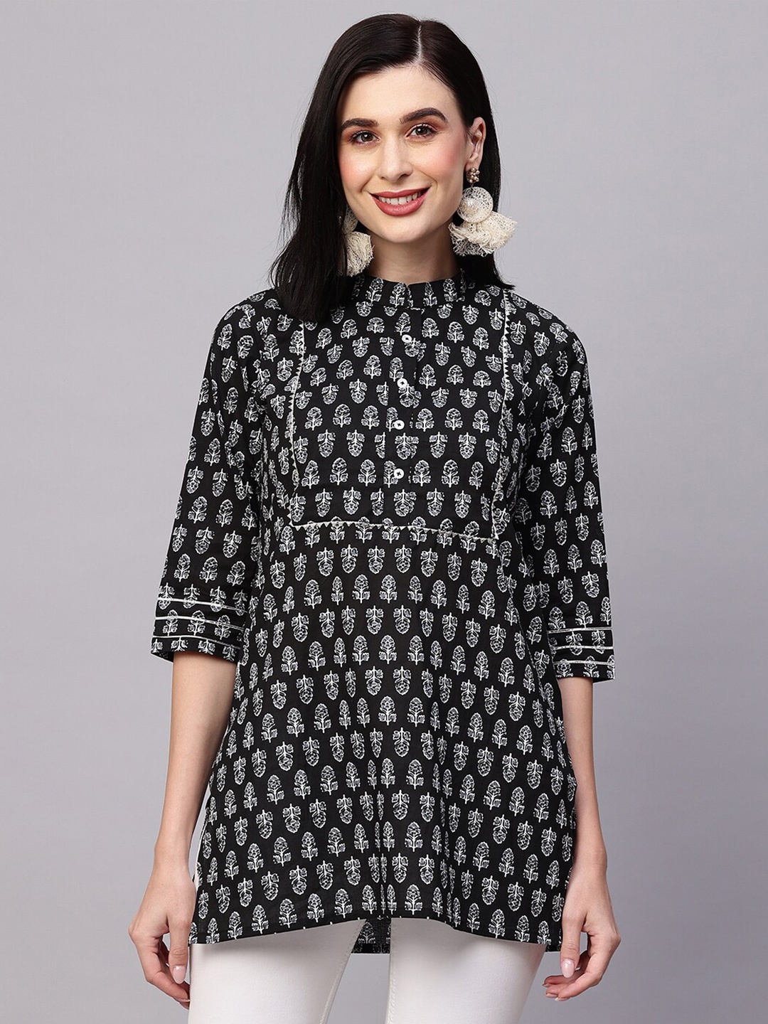 

AVANSHEE Ethnic Motifs Printed Mandarin Collar Cotton Tunic, Black