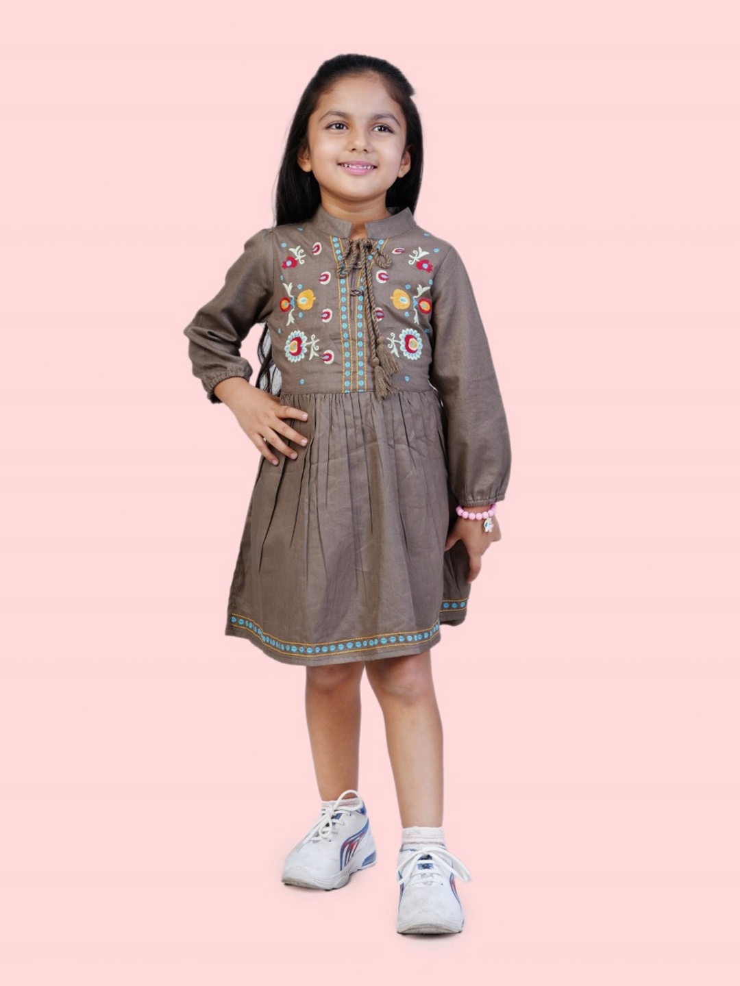 

Bella Moda Girls Floral Embroidered Pure Cotton A-Line Dress, Grey