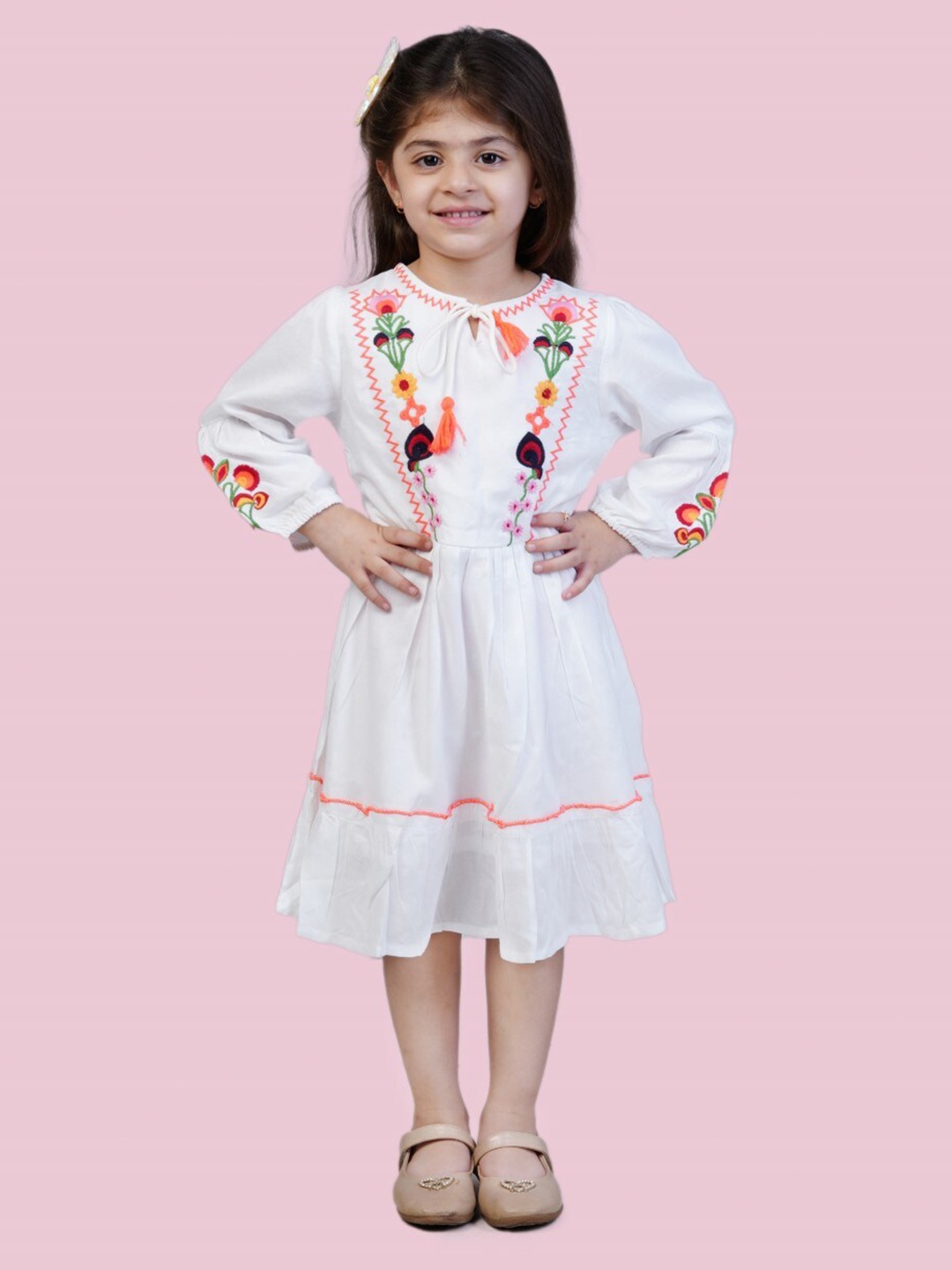

Bella Moda Girls Floral Embroidered Pure Cotton A-Line Midi Dress, White