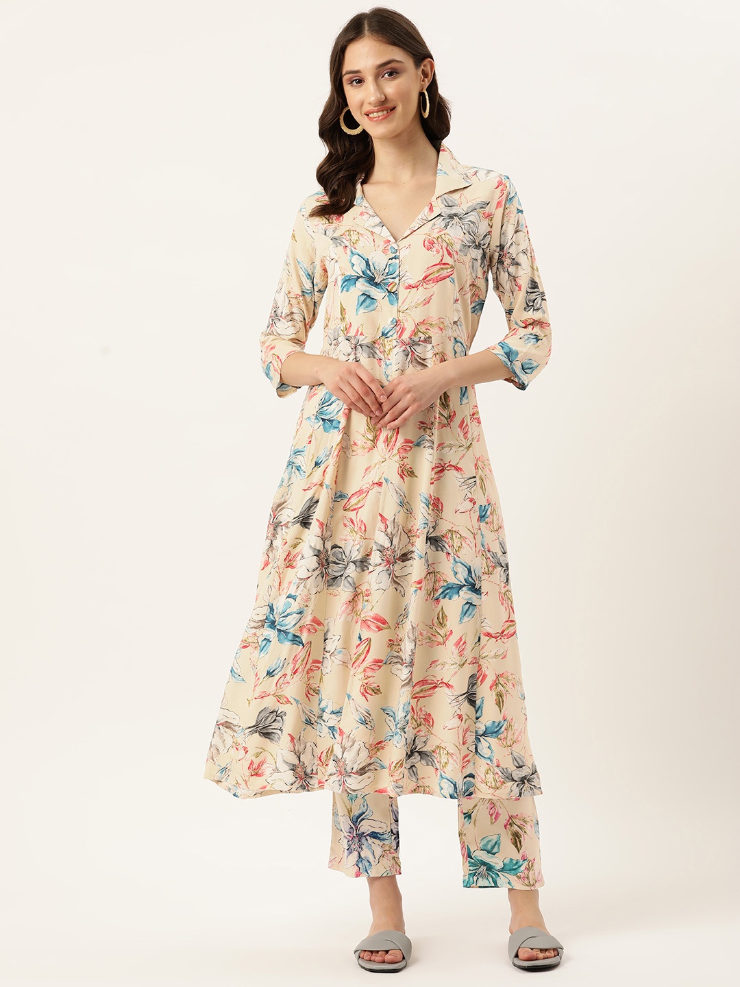 

DIVYANK Women Floral Printed Panelled Kurta with Trousers, Beige