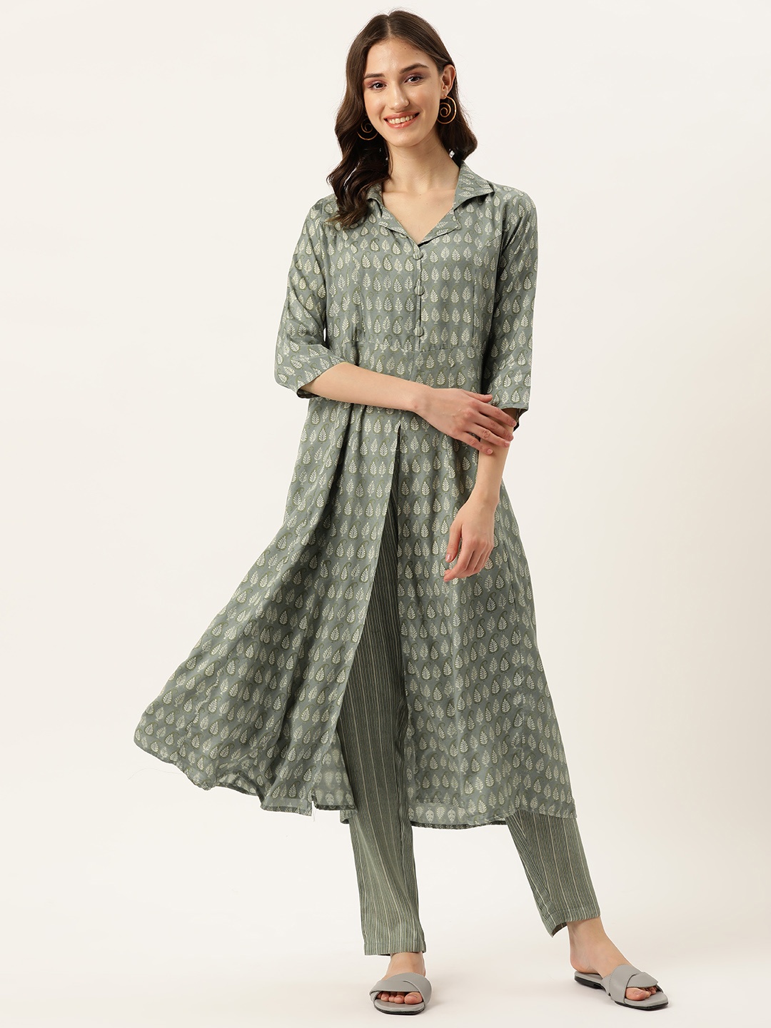 

DIVYANK Women Ethnic Motifs Printed High Slit Kurta with Trousers, Grey