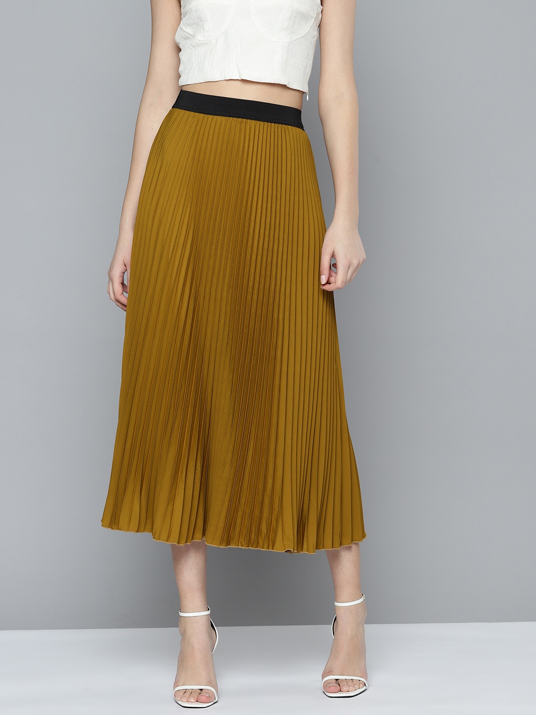 

Chemistry Accordion Pleat Maxi Flared Skirt, Olive