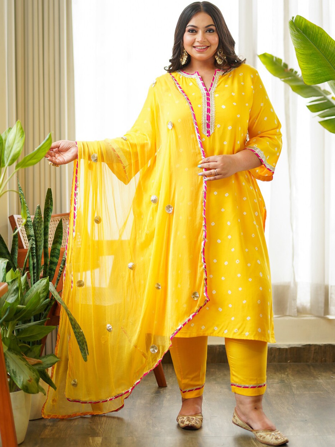 

NANGALIA RUCHIRA Bandhani Printed Pure Cotton Kurti with Pyjamas & Dupatta, Yellow