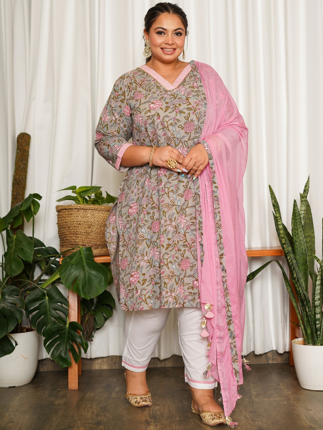 

NANGALIA RUCHIRA Regular Pure Cotton Kurti with Pyjamas & With Dupatta, Grey