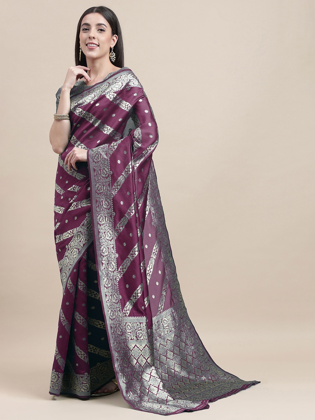 

HERE&NOW Purple & Silver-Toned Floral Woven Design Zari Banarasi Saree