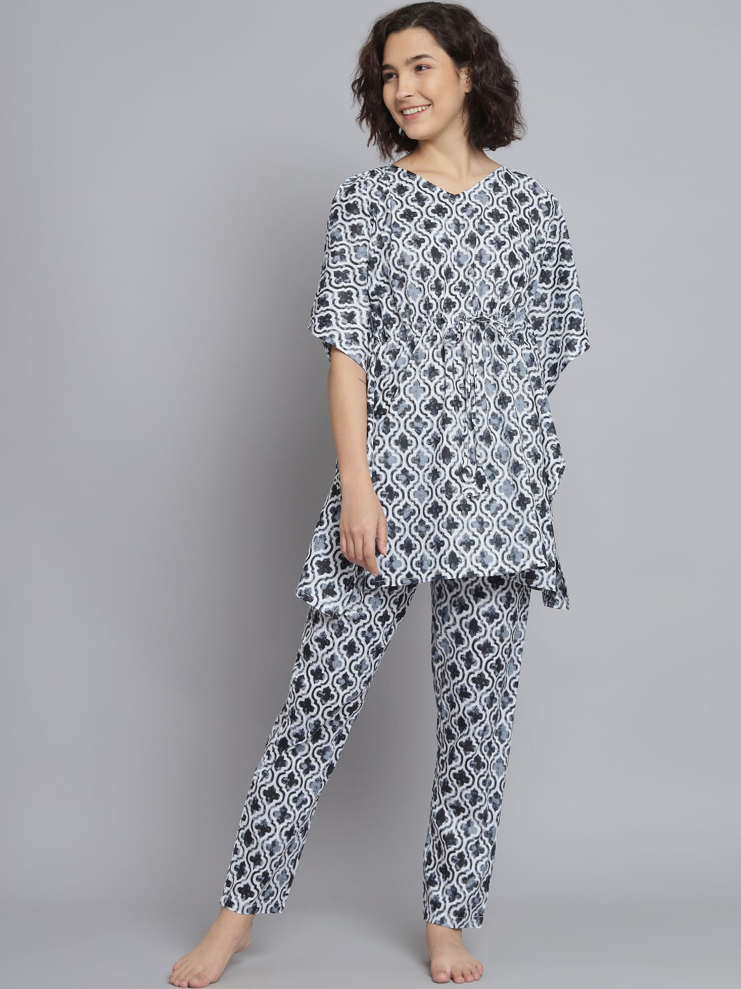 

SEPHANI Ethnic Motifs Printed Pure Cotton Kaftan Night Suit, Black
