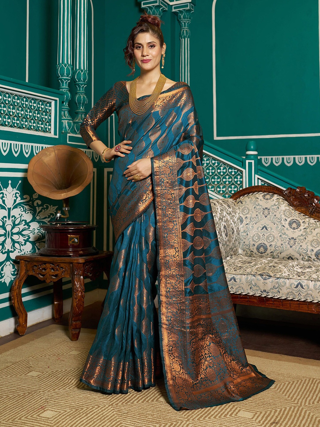 

elora Ethnic Woven Design Zari Banarasi Saree, Blue