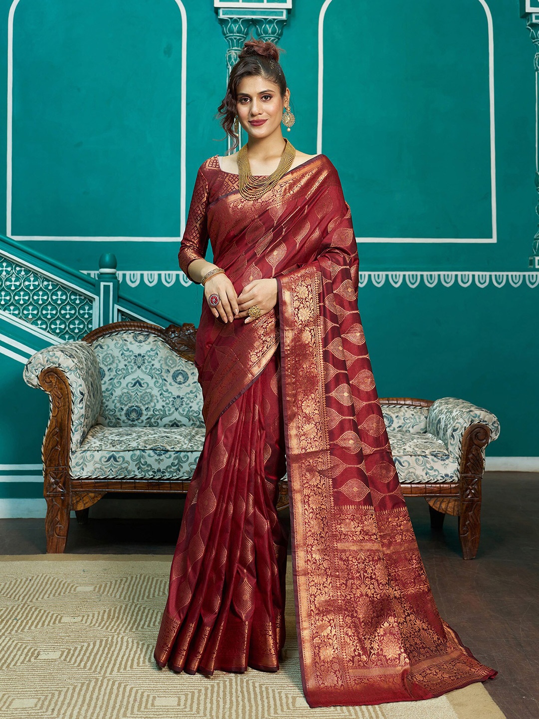 

elora Ethnic Woven Design Zari Banarasi Saree, Red