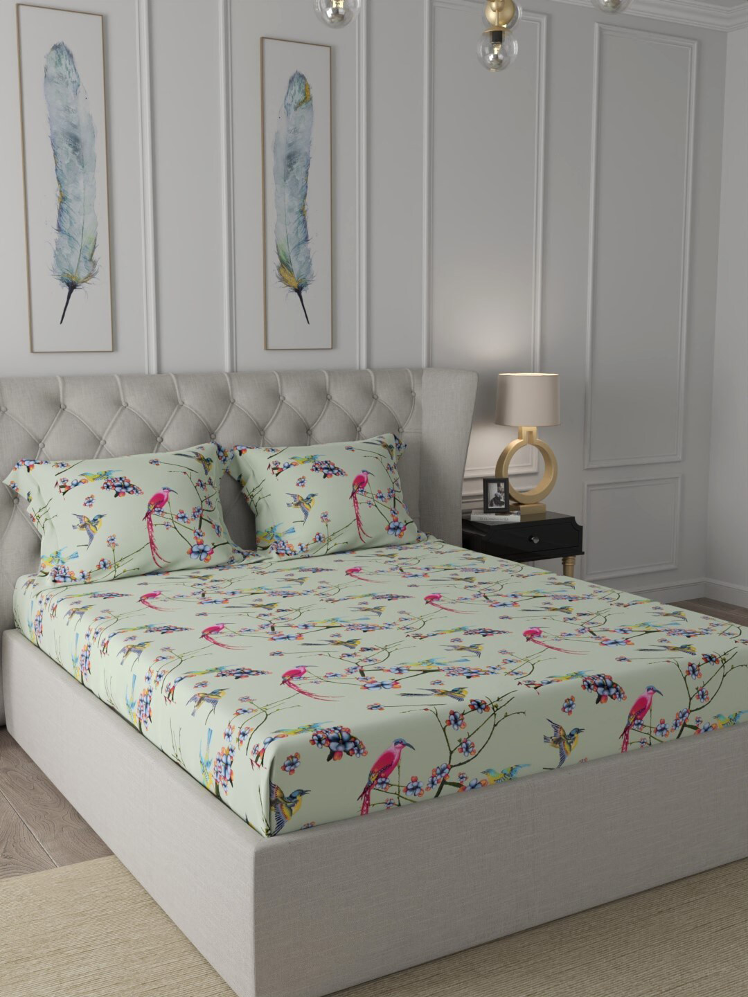 

URBAN SPACE Serene Green Floral Cotton Fitted 200 TC King Bedsheet With 2 Pillow Covers