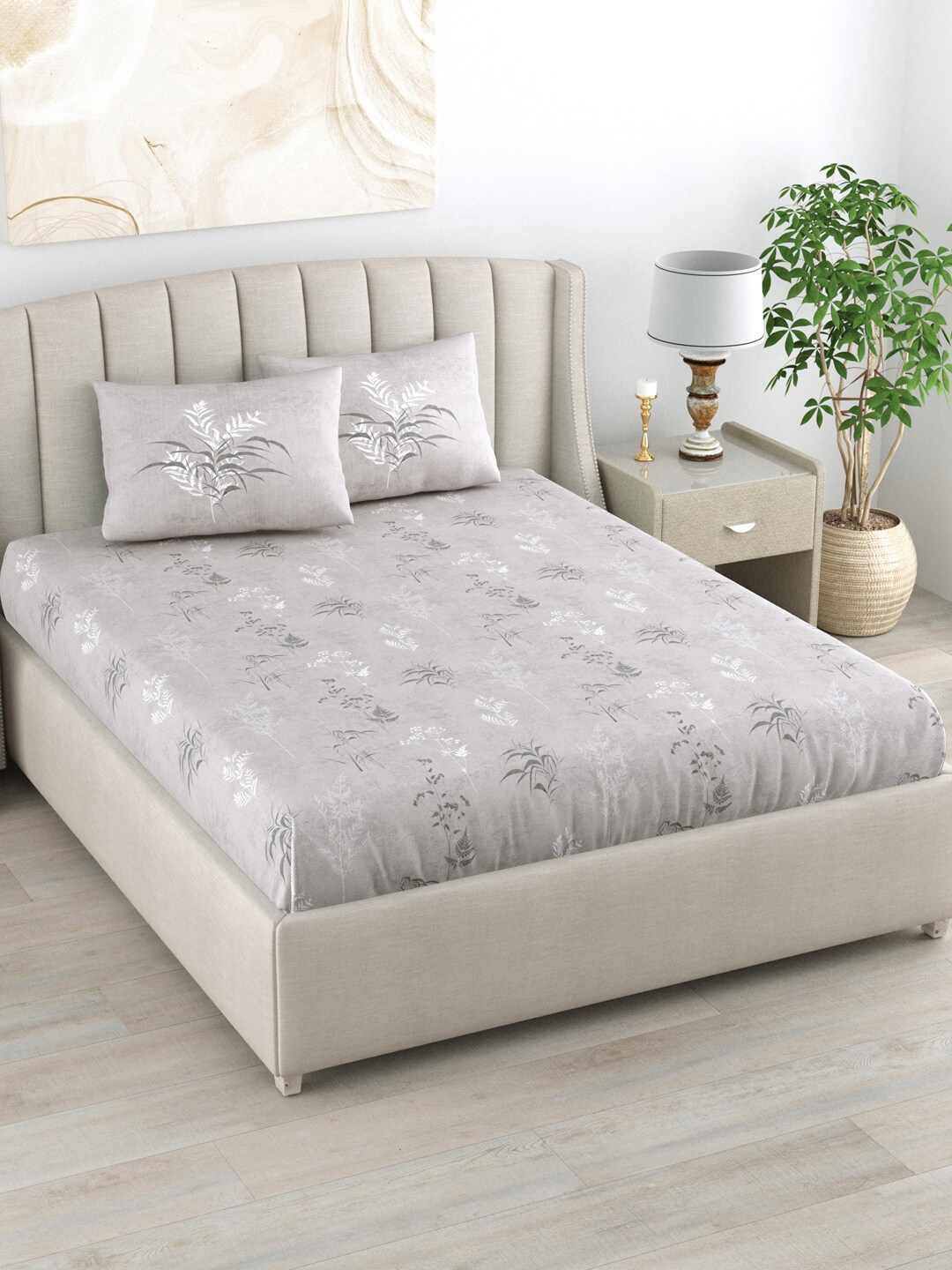 

URBAN SPACE Serene Grey Floral Fitted Cotton 220 TC King Bedsheet With 2 Pillow Covers