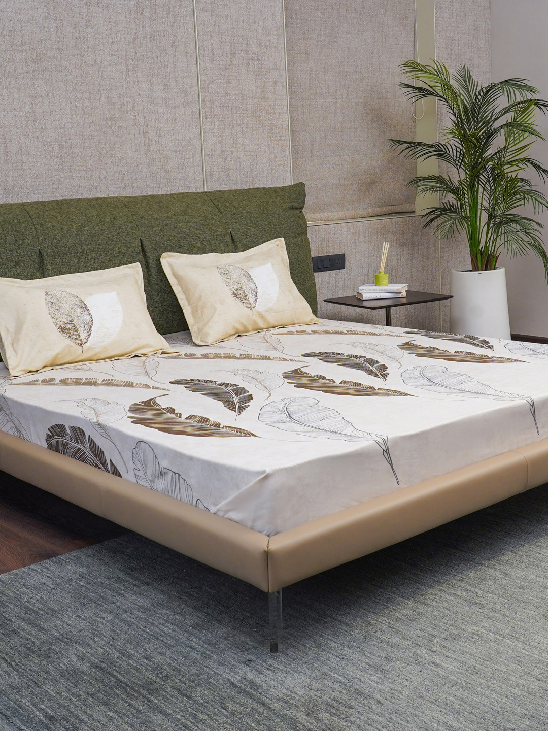 

URBAN SPACE Floral Cotton Fitted 220 TC King Bedsheet With 2 Pillow Covers, Grey