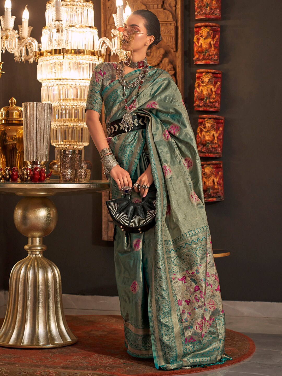 

Mitera Teal & Gold-Toned Floral Woven Design Zari Banarasi Saree