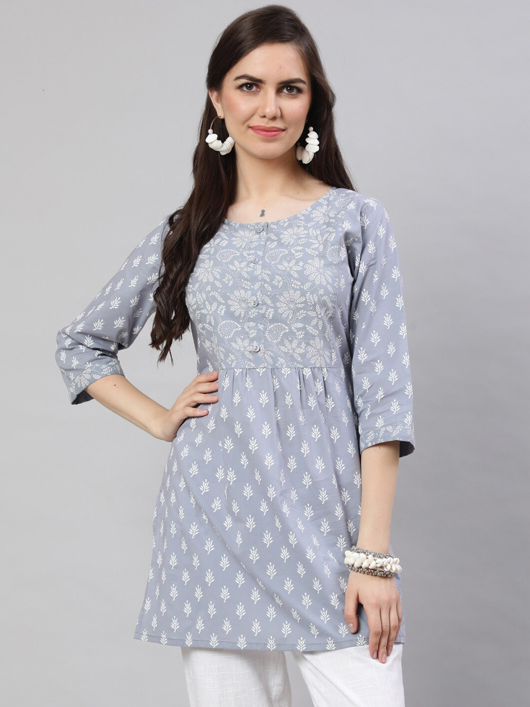 

Nayo Grey & White Ethnic Motifs Printed Cotton Tunic