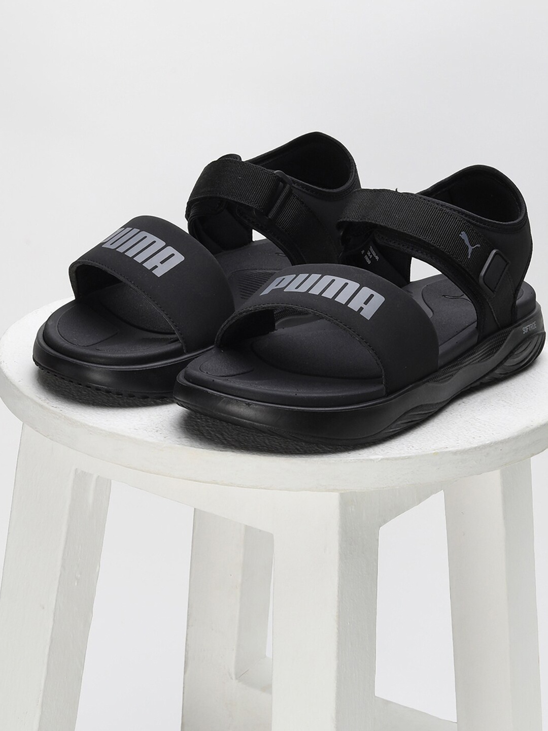 

Puma Brand Logo Printed Softride Seave Sandals, Black