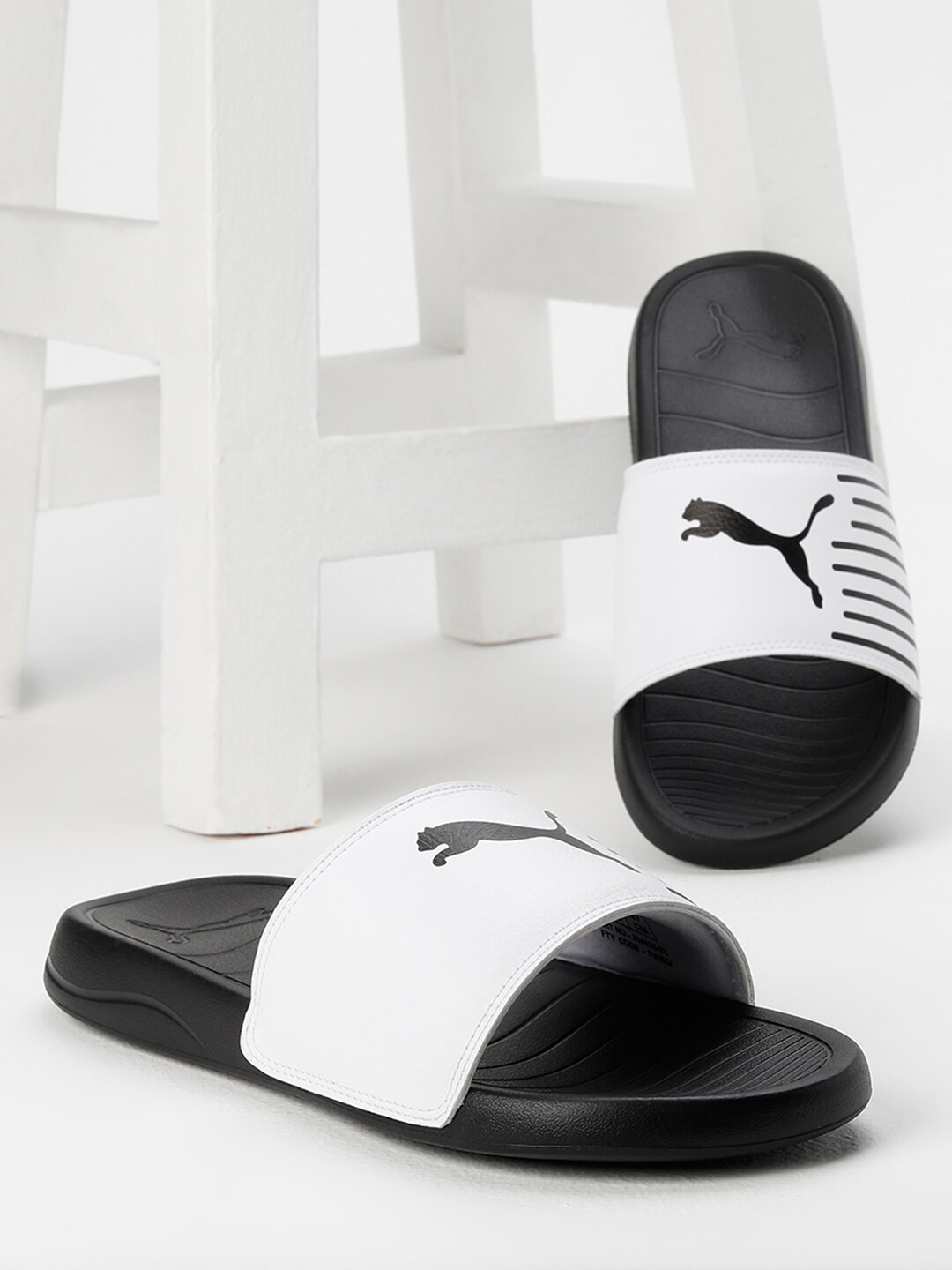 

Puma Geo Brand Logo Printed Sliders, White