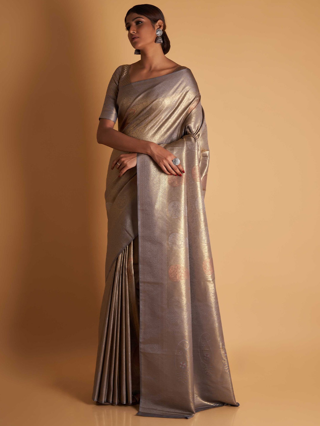 

Vardha Paisley Zari Silk Blend Kanjeevaram Saree, Grey