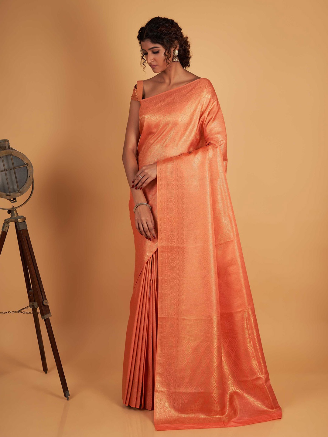 

Vardha Ethnic Motifs Zari Silk Blend Kanjeevaram Saree, Orange