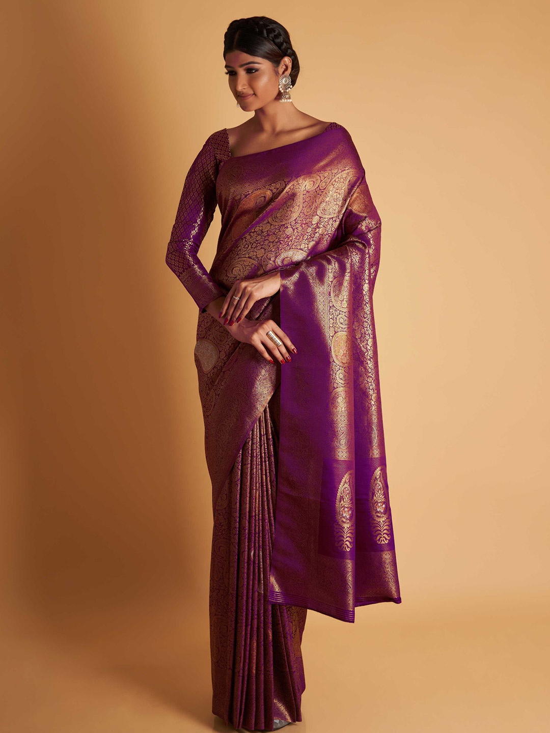 

Vardha Paisley Zari Silk Blend Kanjeevaram Saree, Purple