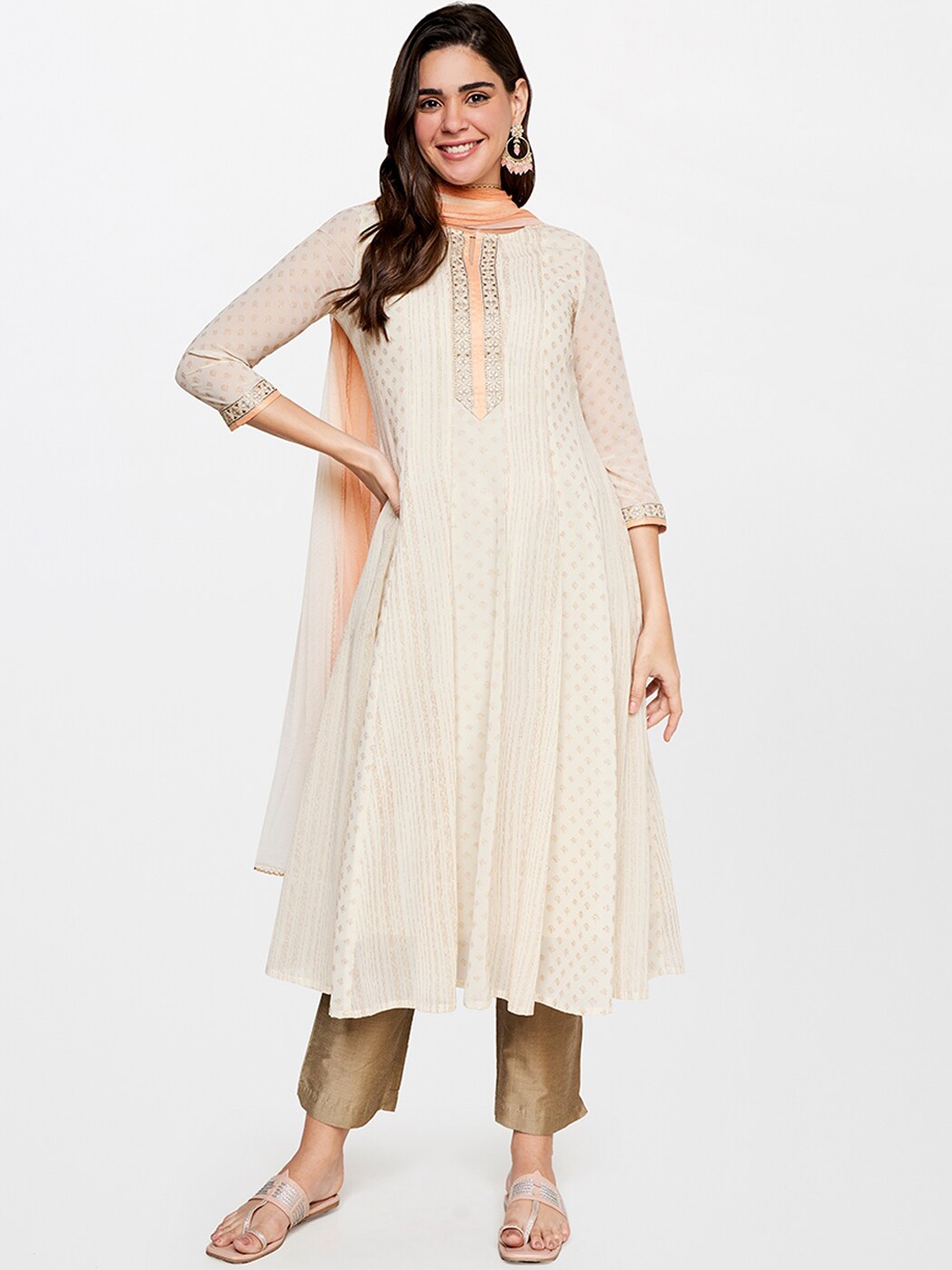 

itse Ethnic Motifs Printed Festive Anarkali Kurta With Dupatta, Off white