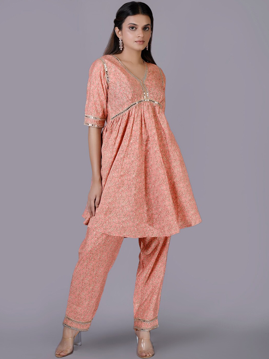 

V TRADITION Women Floral Printed Kurta with Trousers, Peach