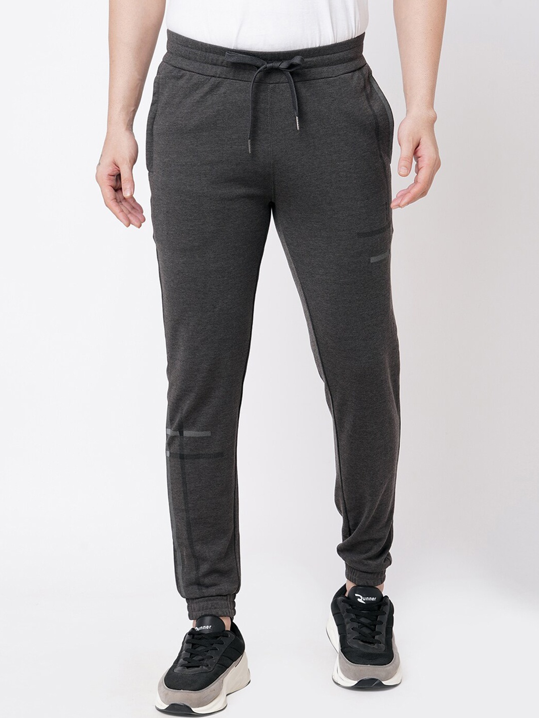

Sweet Dreams Men Mid-Rise Dry-Fit Slim Fit Track Pants, Grey