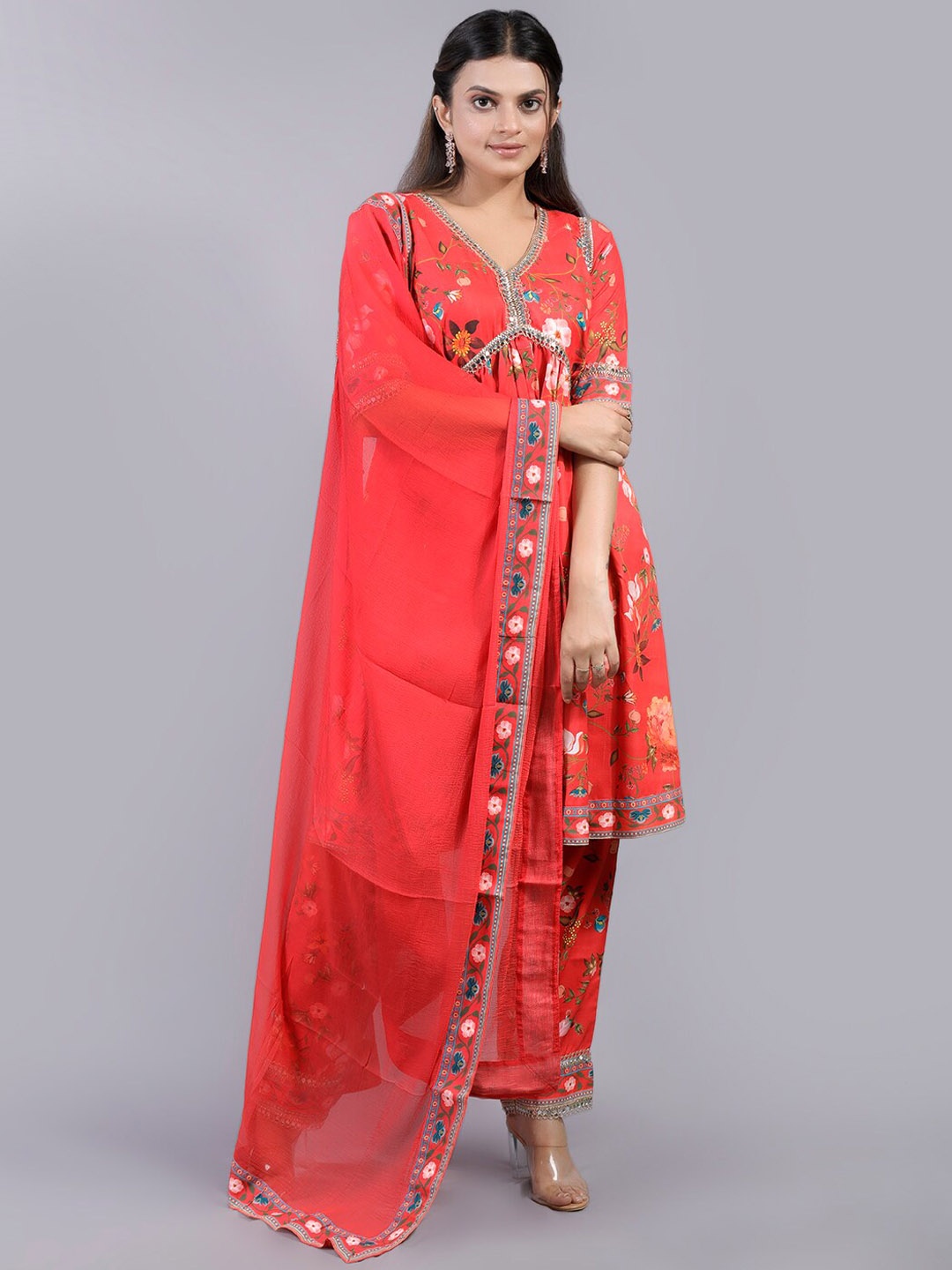 

V TRADITION Women Floral Printed Kurta With Trousers & Dupatta, Red