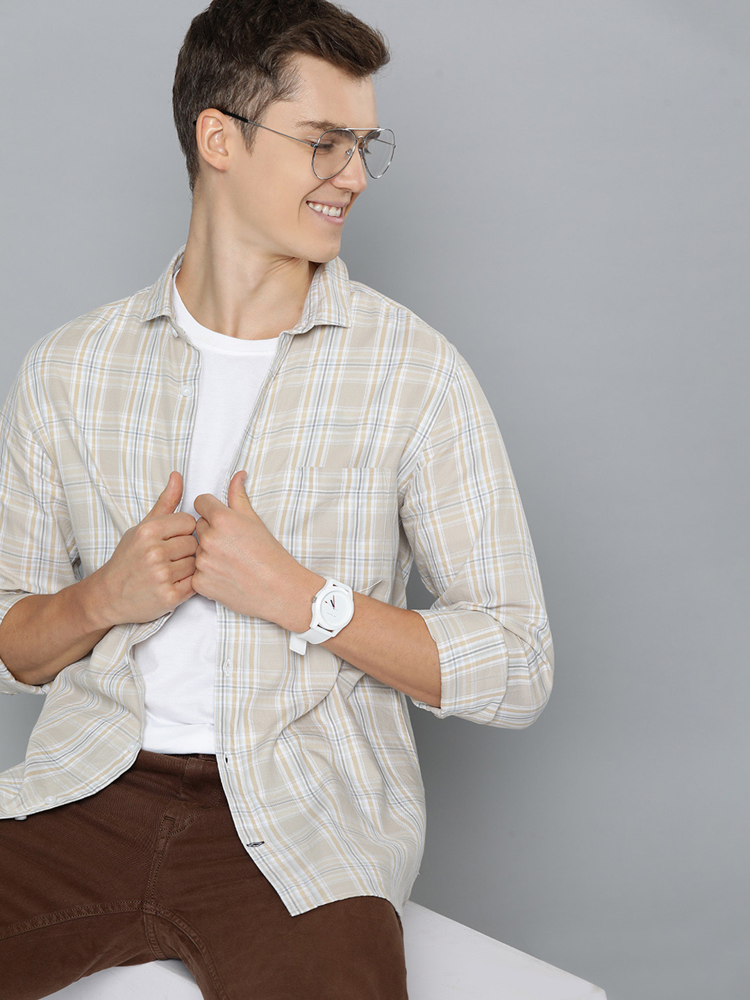 

Mast & Harbour Men Standard Slim Fit Opaque Checked Casual Shirt, Beige