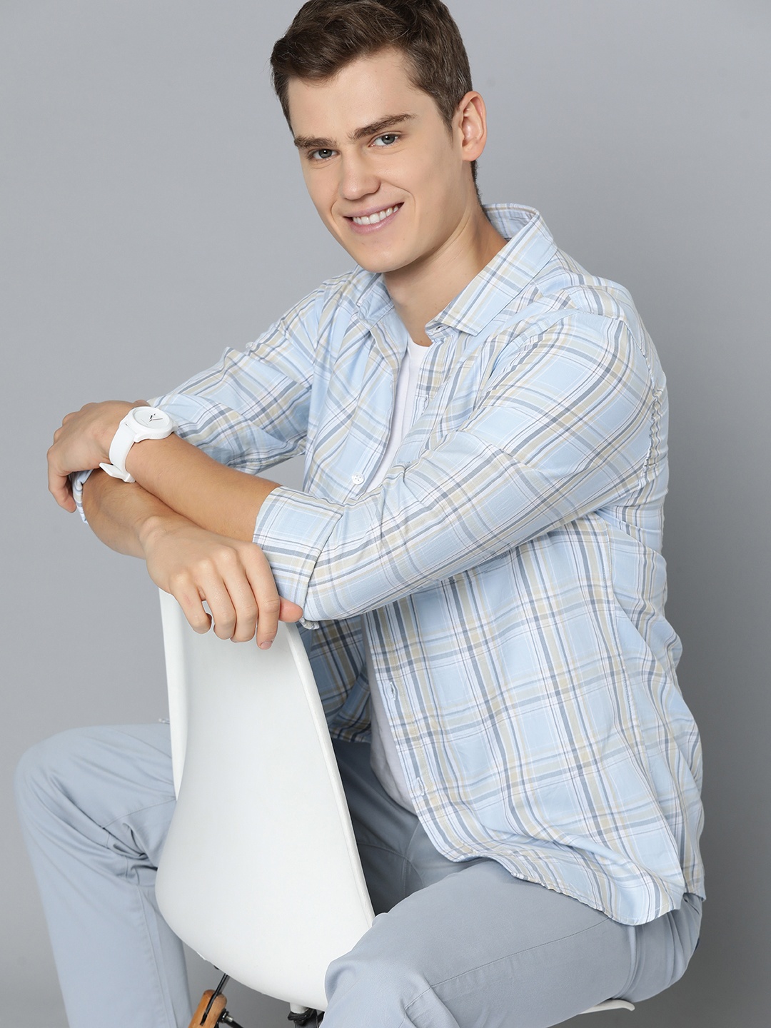 

Mast & Harbour Men Standard Slim Fit Opaque Checked Casual Shirt, Blue