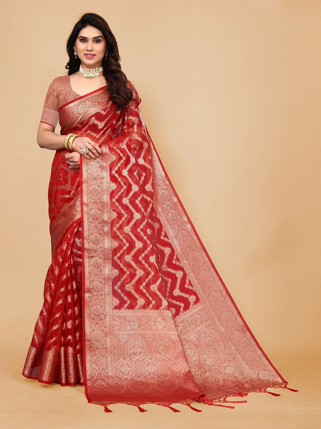 

DIVASTRI Geometric Woven Design Zari Saree, Red