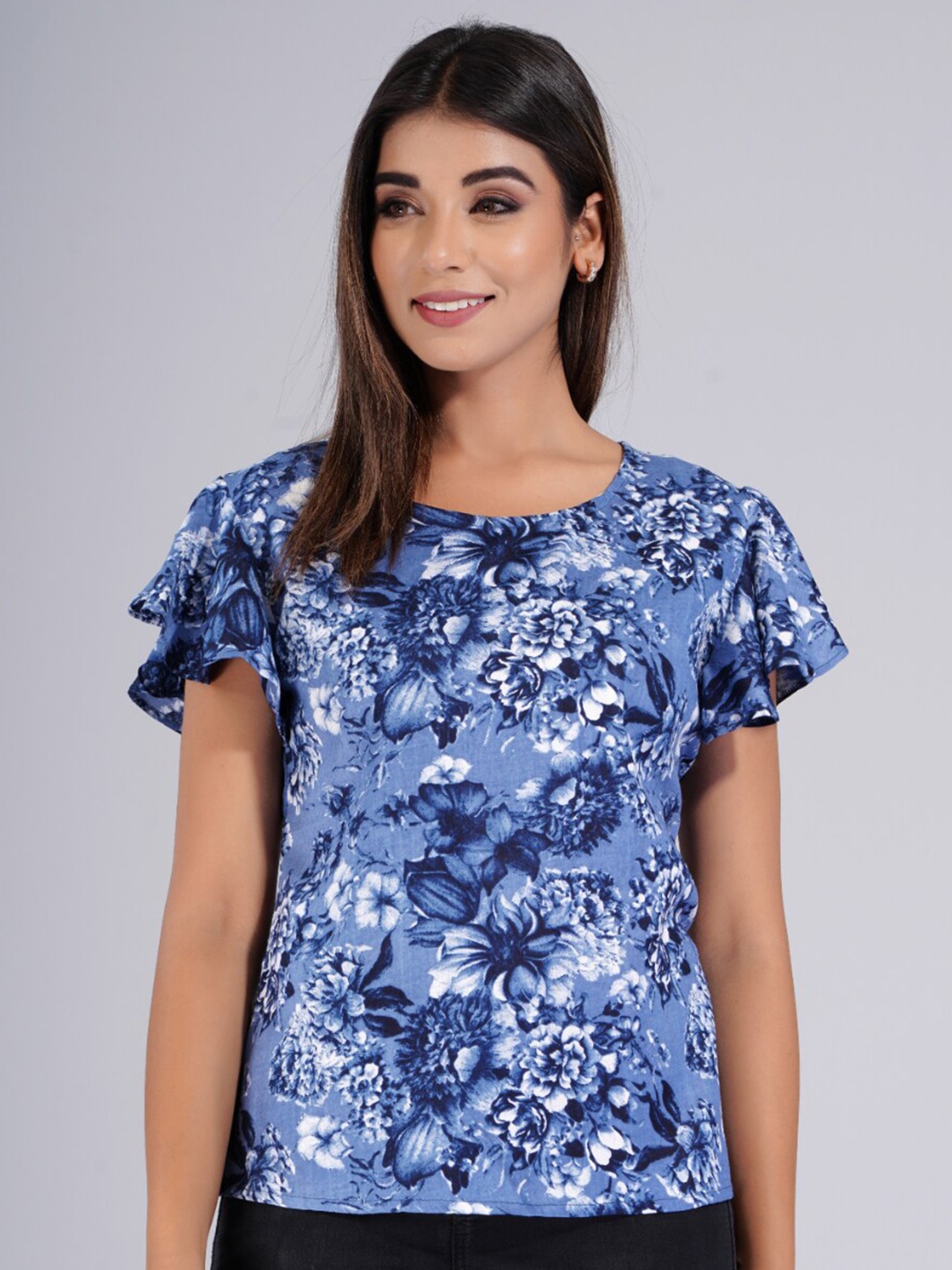 

Bachuu Floral Printed Flared Sleeves Regular Top, Blue