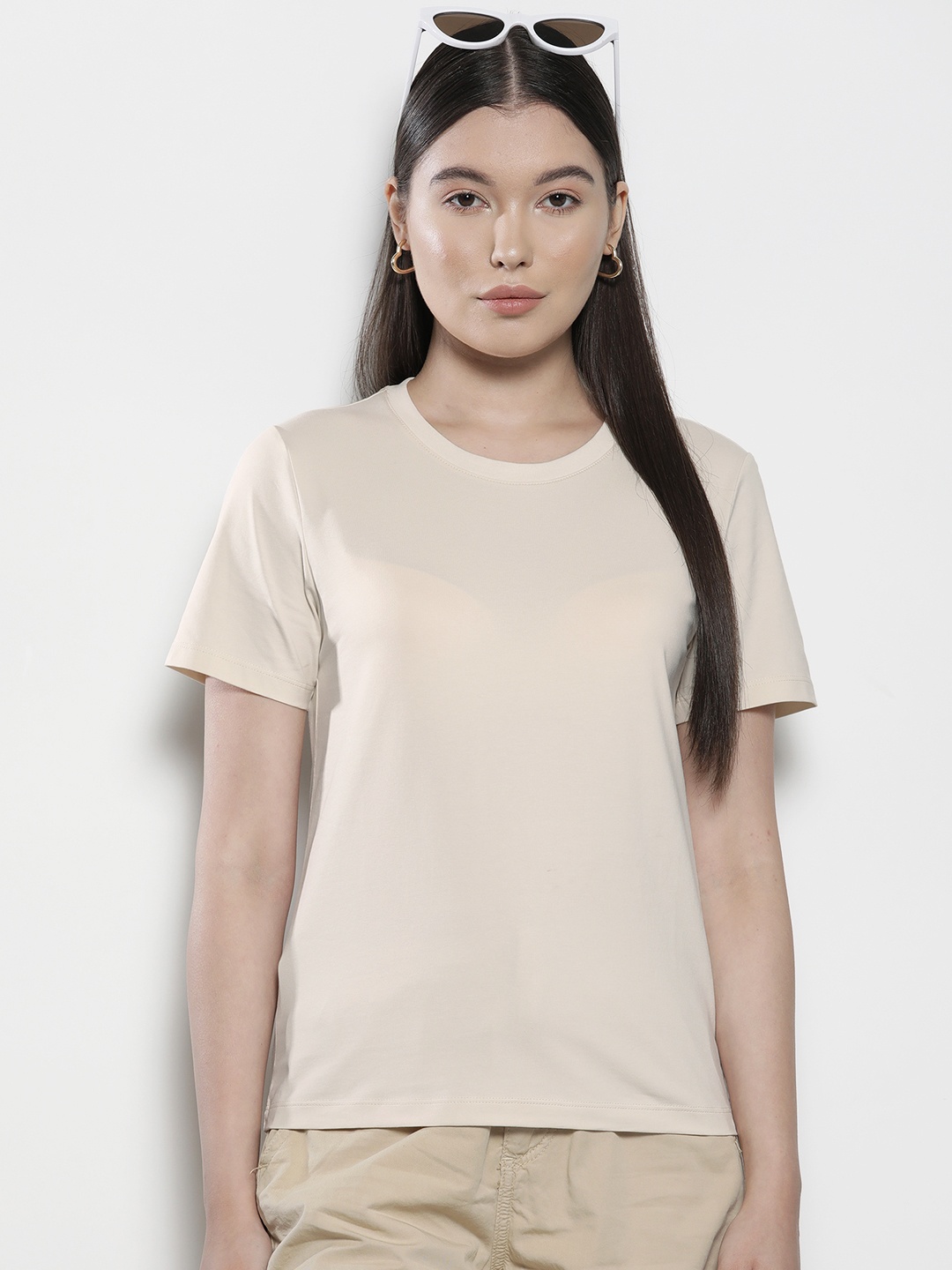 

SEMIR Women Solid Slim Fit T-shirt, Beige