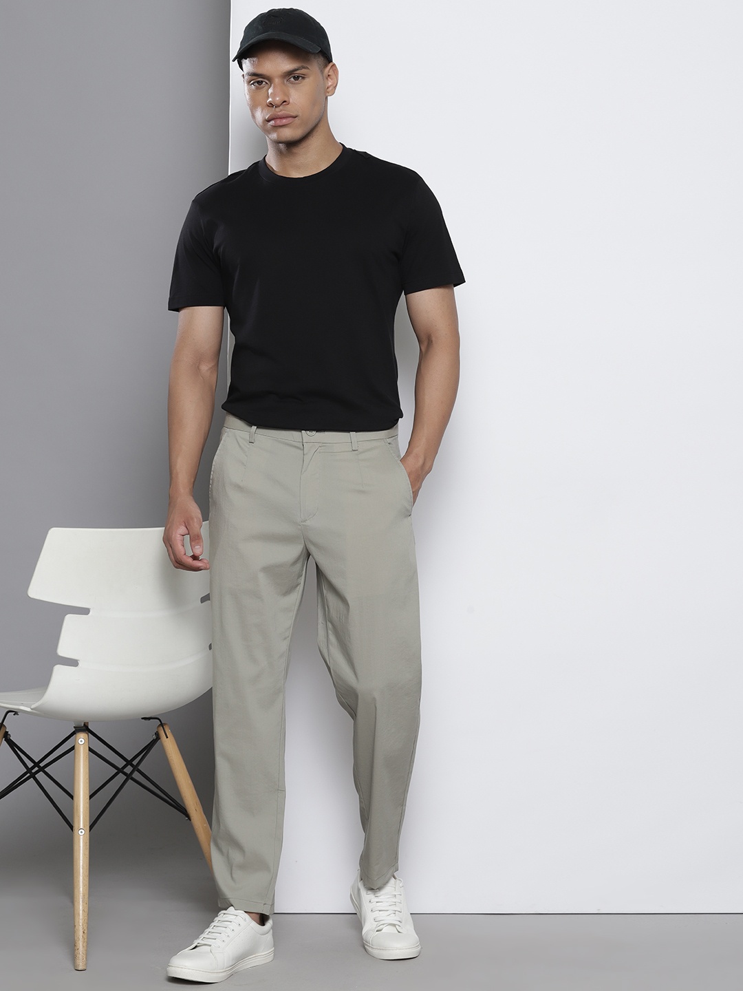 

SEMIR Men Regular Trousers, Grey
