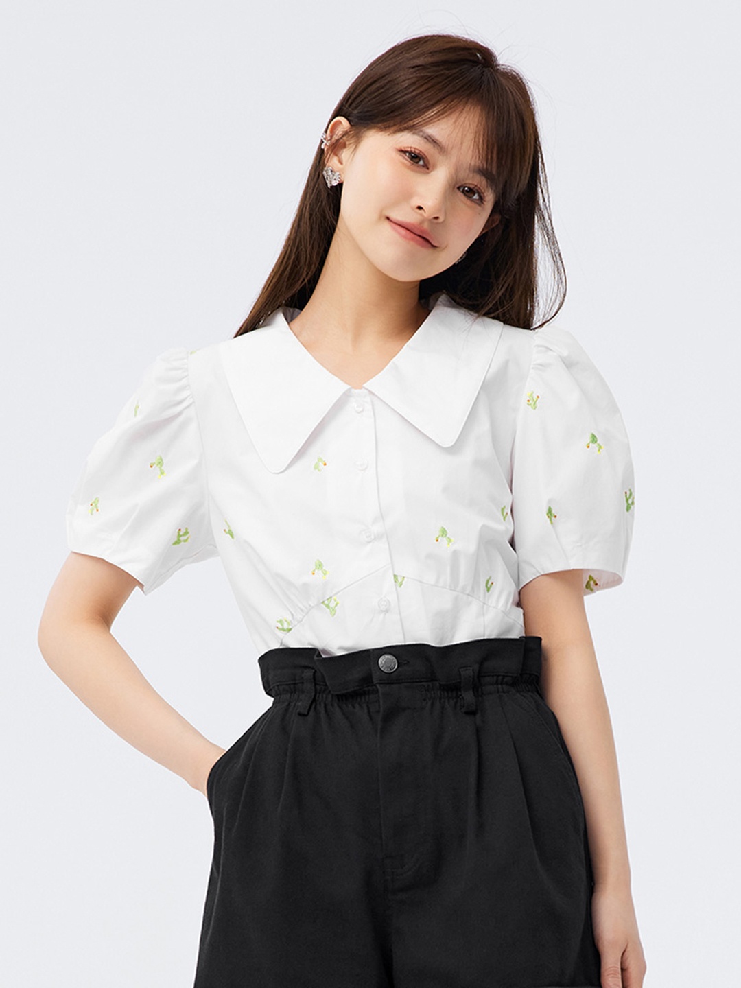 

SEMIR Women Floral Embroidered Pure Cotton Casual Shirt, White