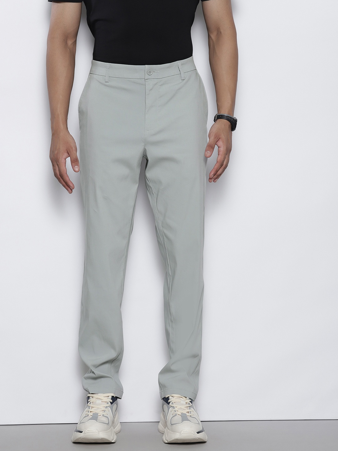 

SEMIR Men Solid Regular Fit Trousers, Grey