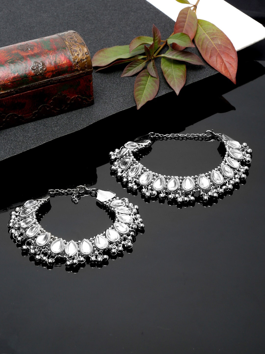

Sangria Set Of 2 Silver-Plated Kundan-Studded Anklets
